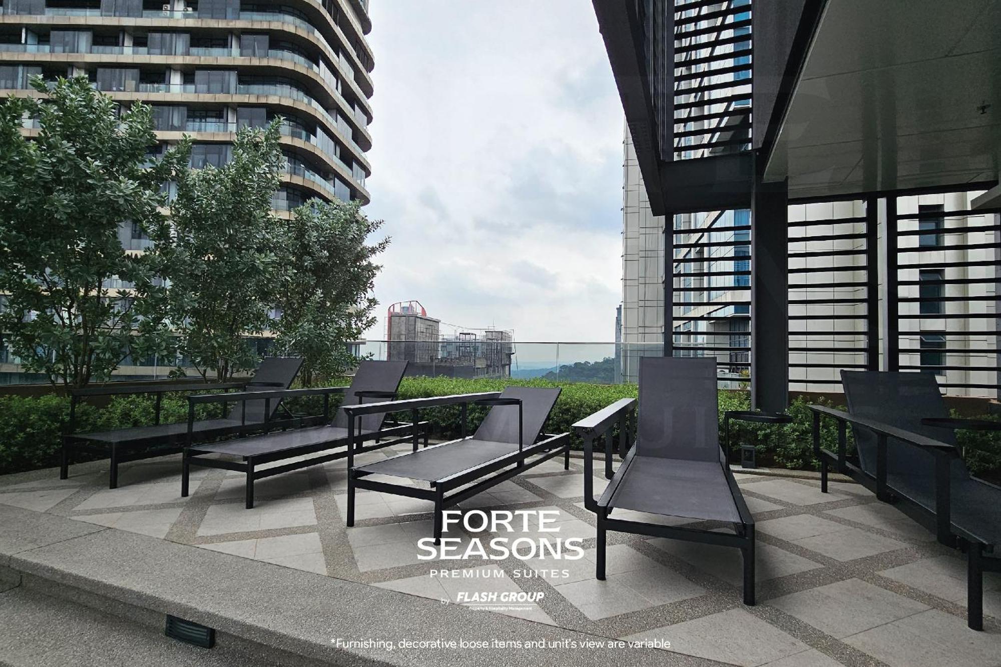 Forte Seasons Mossaz Premium Suites Петалинг-Джая Экстерьер фото